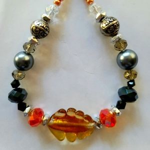 LOOK AMAZING IN THIS AUTUMN WINTER COLOR ACCENT BEAD NECKLACE